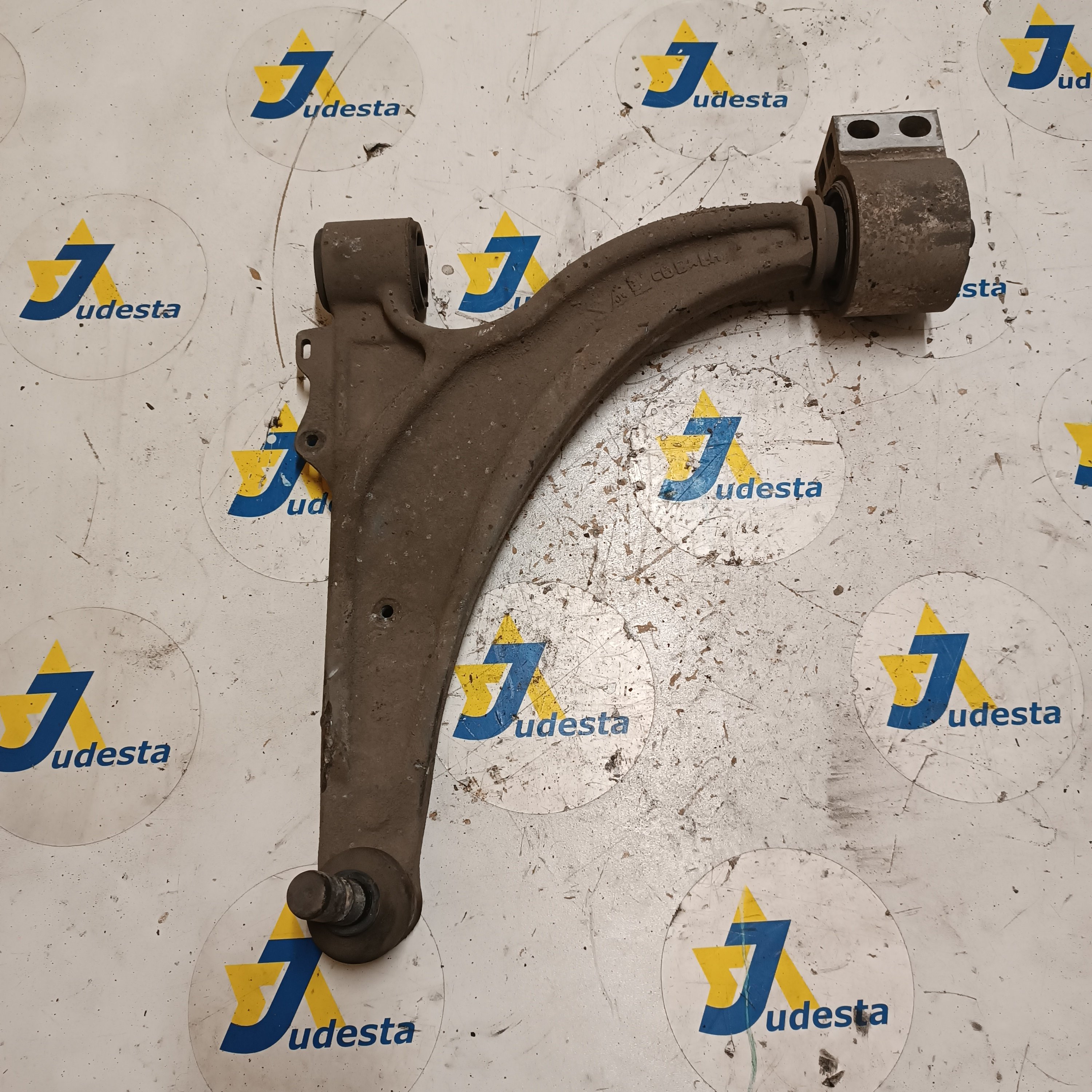 Opel Astra J (PC6/PD6/PE6/PF6) Hatchback 5-drs 2.0 CDTI 16V 160 Ecotec (A20DTH(Euro 5)) DRAAGARM LINKS VOOR  20 13371818 |13371818|OPEL||
