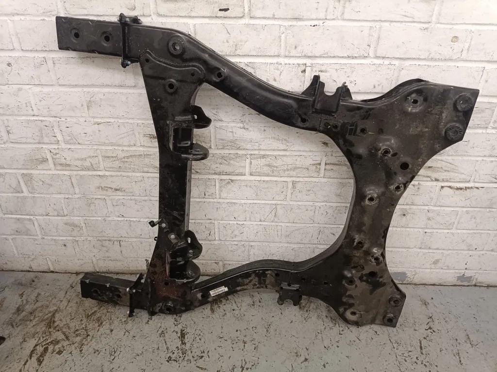 MG ZS Sedan 2.5 V6 180 24V (25K4F) SUBFRAME FRONT 2023 P00049137P00049154 P00049137P00049154|MG